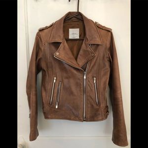 Beautiful genuine leather jacket  💫💛🎉🧥